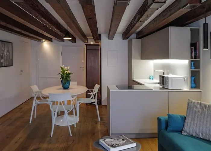 Sedo3032a • • Luxury House • 公寓