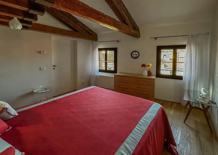 公寓 Sedo3032a • • Luxury House • *